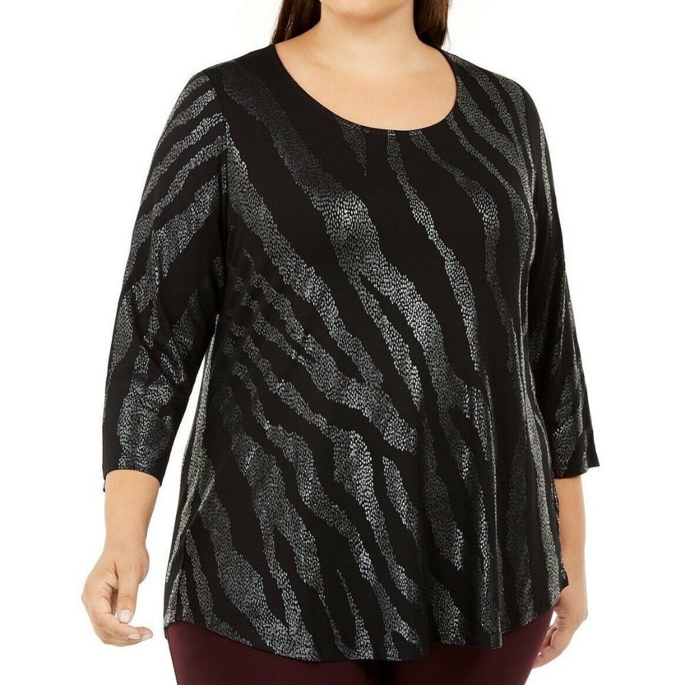 Jm collection plus size scoop neck printed top
